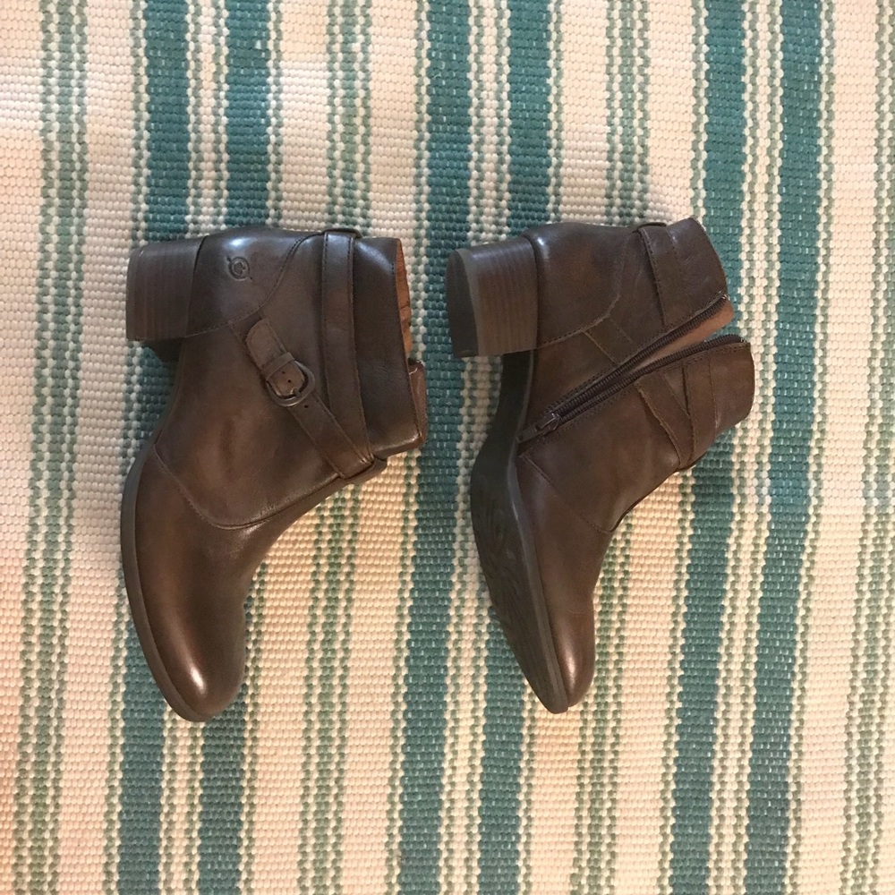 Born ankle boots